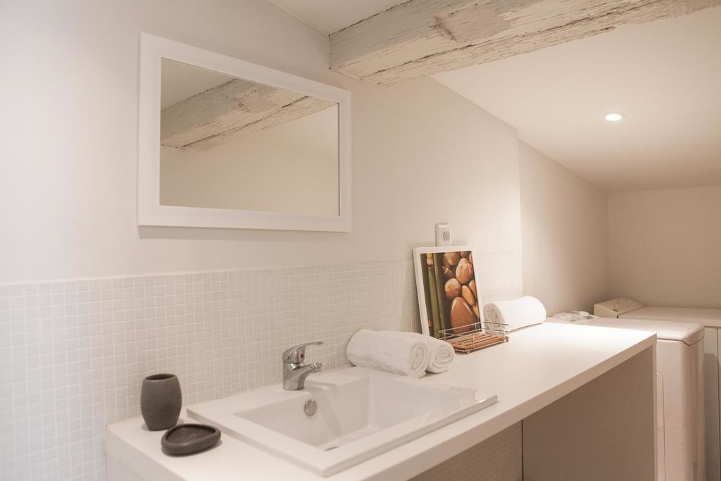 Observance 2 Bedroom Duplex Apartment Bordeaux Esterno foto